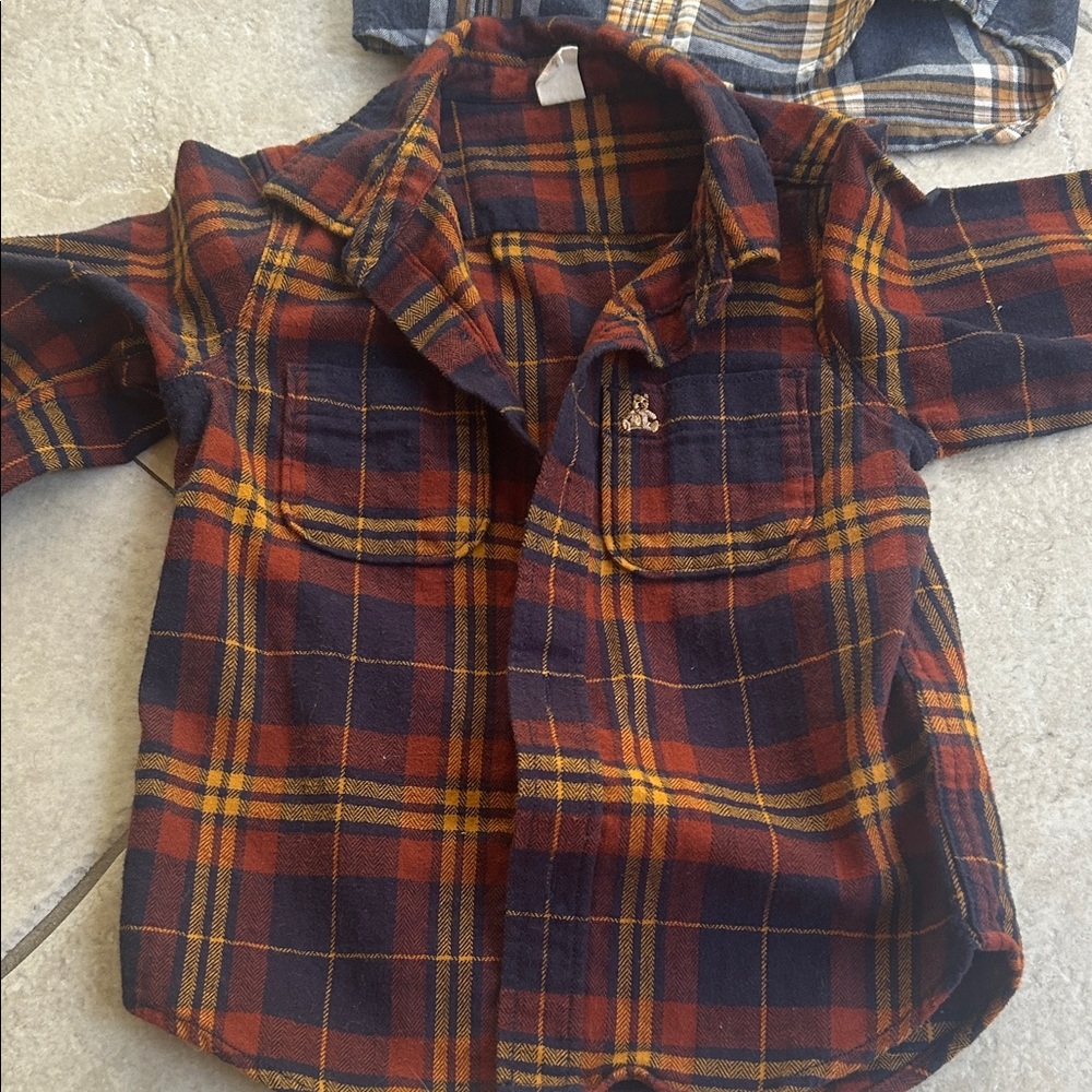 Flannel bundle 4t - Picture 3 of 3